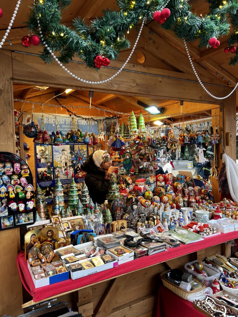 MERCATO DI NATALE LUGANO - SUORE MONASTERO DI S. ELISABETTA MINSK